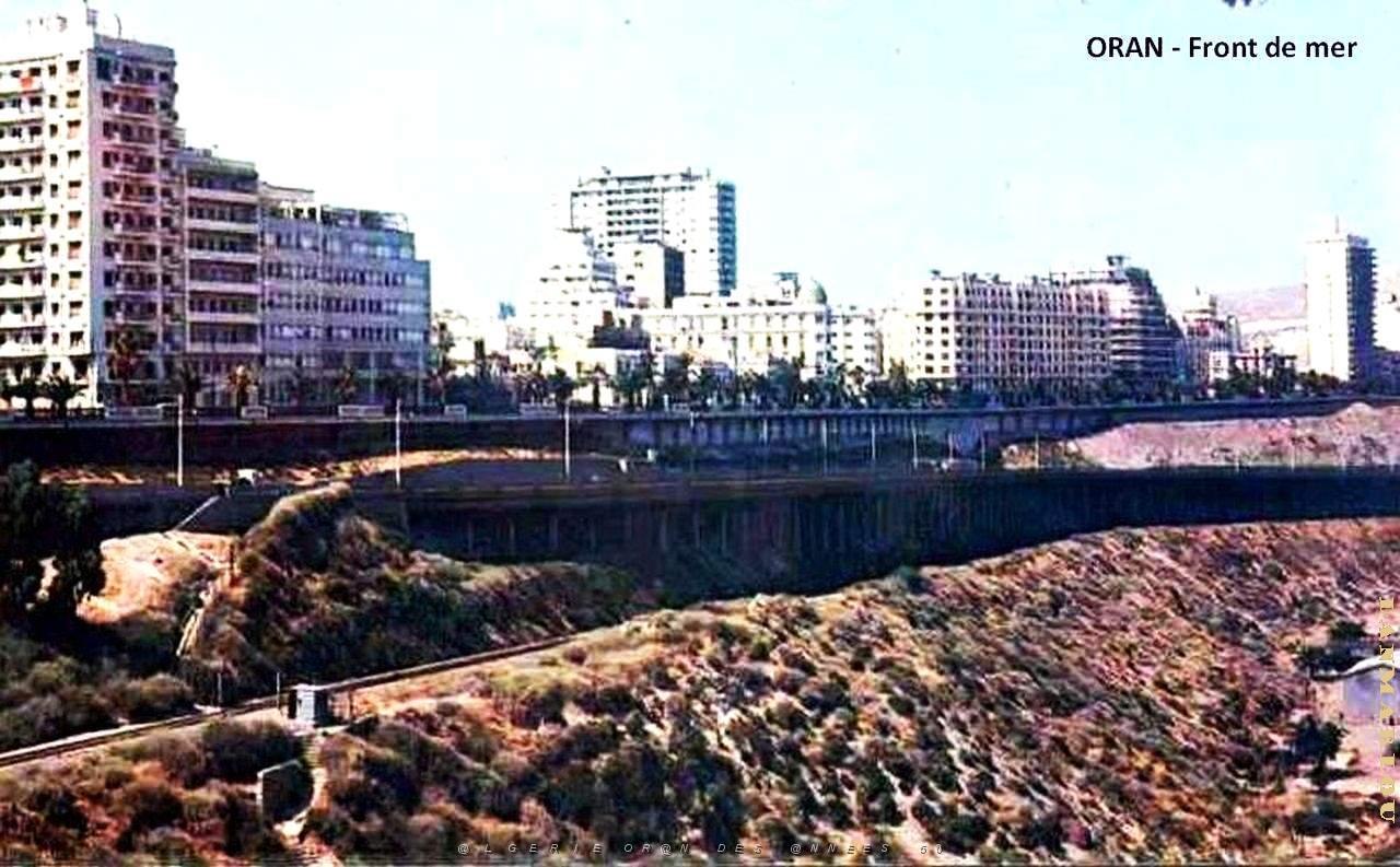 Oran - Boulevard Front de Mer - Vue Generale.jpg